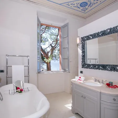 Fiumelatte Sleeps 10 * Varenna