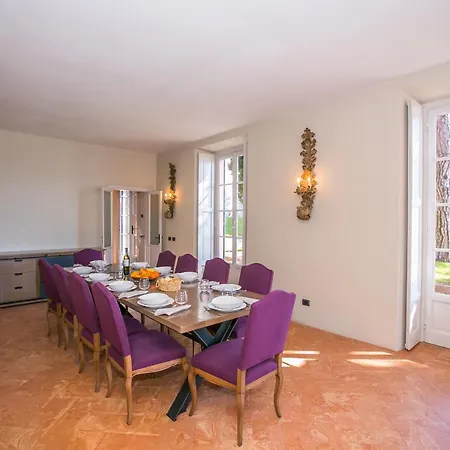 Fiumelatte Sleeps 10 Villa Varenna